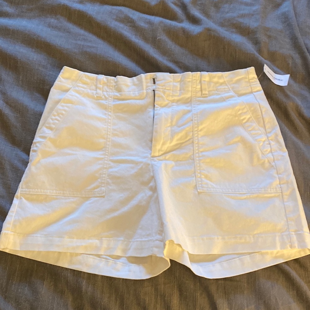 Banana republic white chino shorts